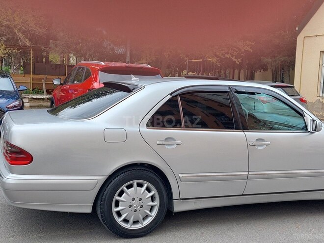 Mercedes E 220 d 2001, 344,000 km - 2.2 l - Bakı