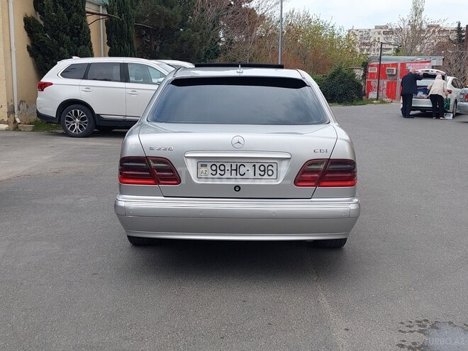 Mercedes E 220 d 2001, 344,000 km - 2.2 l - Bakı