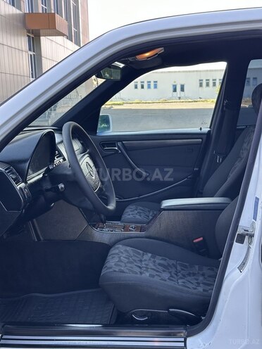 Mercedes C 200 1999, 356,310 km - 2.0 л - Saatlı