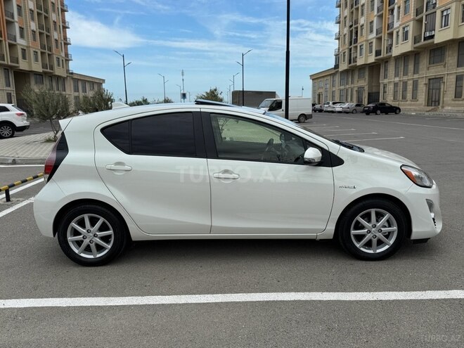 Toyota Prius C 2016, 245,000 km - 1.5 l - Sumqayıt