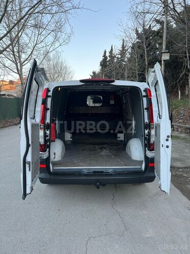 Mercedes Vito 115 2010, 313,456 km - 2.2 л - Bakı