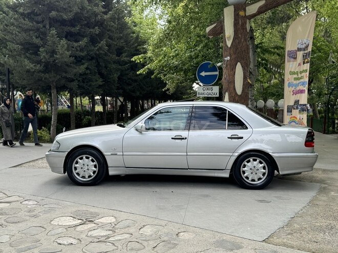 Mercedes C 220 d 1999, 434,000 km - 2.2 l - Saatlı