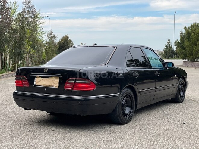Mercedes E 240 1999, 386,000 km - 2.4 л - Bakı