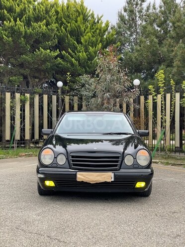 Mercedes E 240 1999, 386,000 km - 2.4 л - Bakı