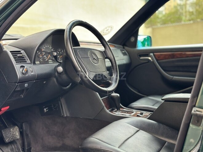 Mercedes C 220 d 1998, 328,142 km - 2.2 l - Bakı
