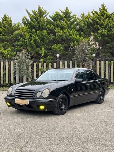 Mercedes E 240 1999, 386,000 km - 2.4 л - Bakı