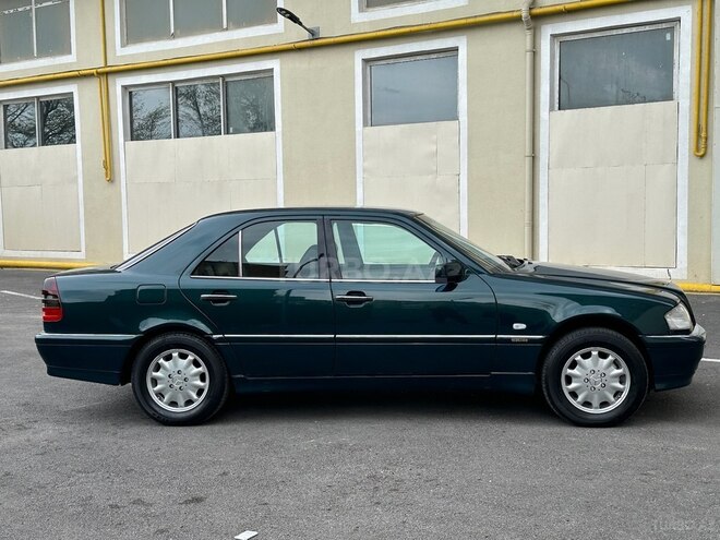 Mercedes C 220 d 1998, 328,142 km - 2.2 l - Bakı