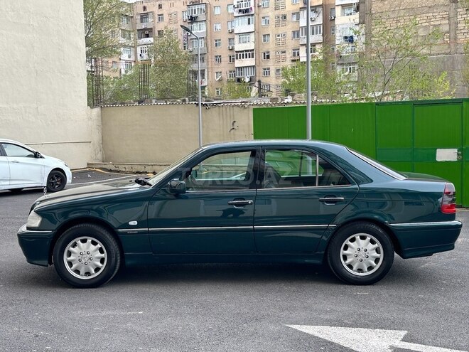 Mercedes C 220 d 1998, 328,142 km - 2.2 l - Bakı