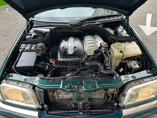 Mercedes C 220 d 1998, 328,142 km - 2.2 l - Bakı