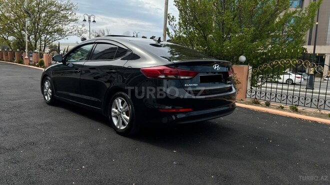 Hyundai Elantra 2017, 220,480 km - 2.0 л - Bakı