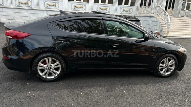 Hyundai Elantra 2017, 220,480 km - 2.0 л - Bakı