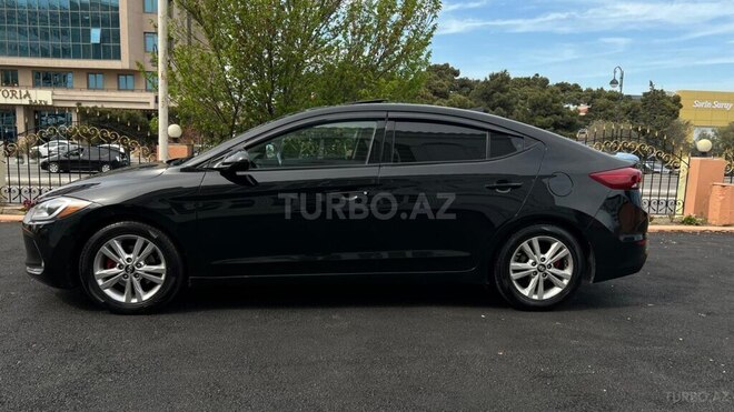 Hyundai Elantra 2017, 220,480 km - 2.0 л - Bakı