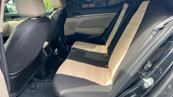 Hyundai Elantra 2017, 220,480 km - 2.0 л - Bakı