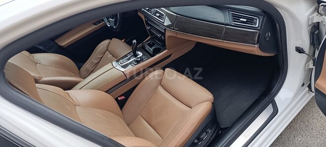 BMW 750 2011, 292,000 km - 4.4 l - Bakı