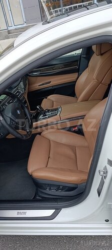 BMW 750 2011, 292,000 km - 4.4 l - Bakı