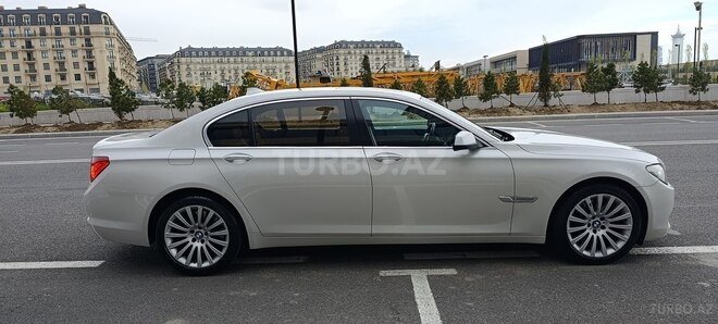 BMW 750 2011, 292,000 km - 4.4 l - Bakı