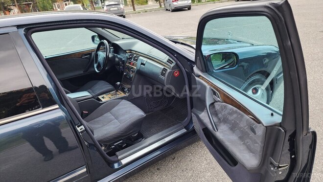 Mercedes E 220 d 1999, 634,400 km - 2.2 l - Bakı