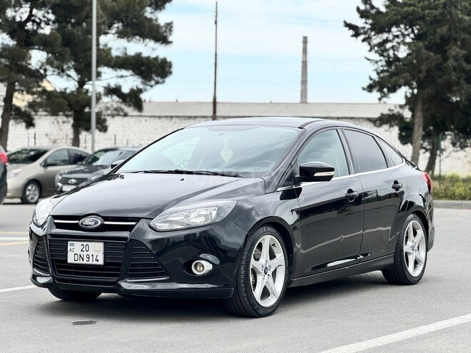 Ford Focus 2013, 187,000 km - 2.0 л - Bakı