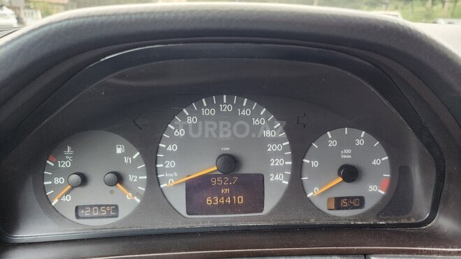 Mercedes E 220 d 1999, 634,400 km - 2.2 l - Bakı