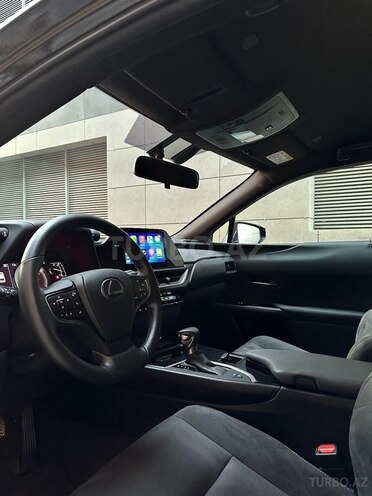Lexus UX 250h 2023, 20,500 km - 2.0 л - Bakı