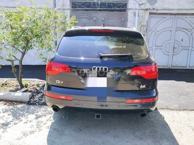 Audi Q7 2007, 330,000 km - 4.2 l - Gəncə
