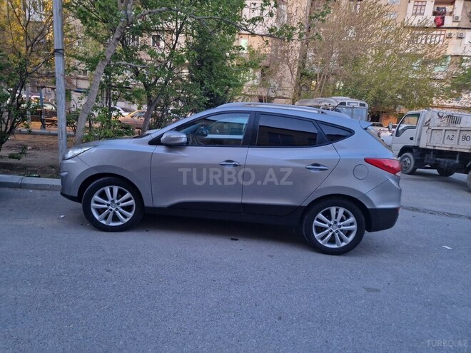 Hyundai Tucson 2010, 131,000 km - 2.0 л - Bakı
