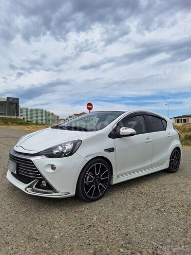 Toyota Aqua 2015, 67,461 km - 1.5 l - Bakı