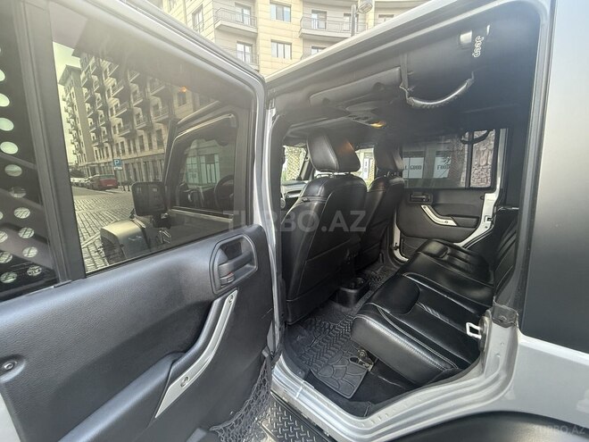 Jeep Wrangler-8