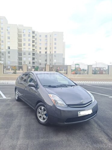 Toyota Prius-1