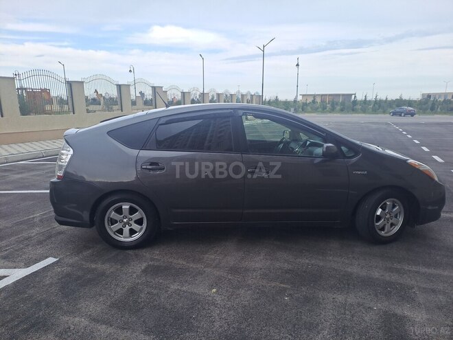 Toyota Prius-6
