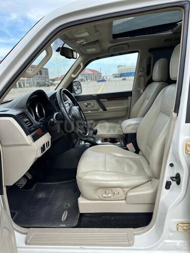 Mitsubishi Pajero 2007, 204,289 km - 3.0 л - Bakı