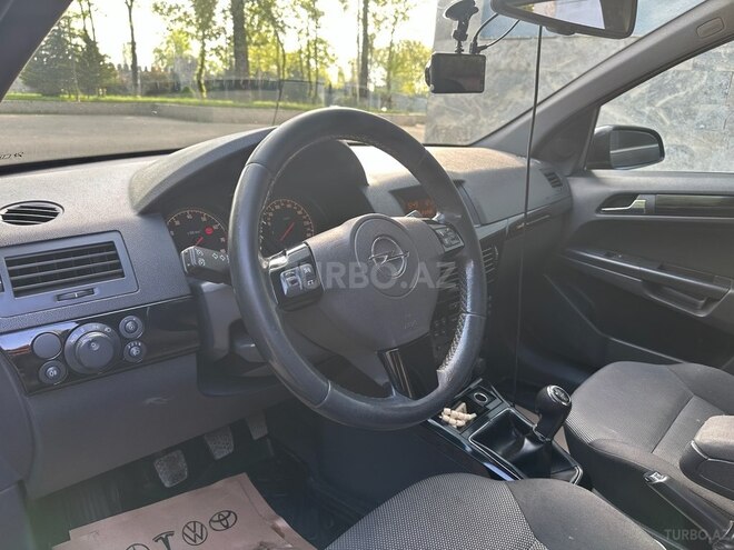 Opel Astra 2009, 346,000 km - 1.4 l - İsmayıllı