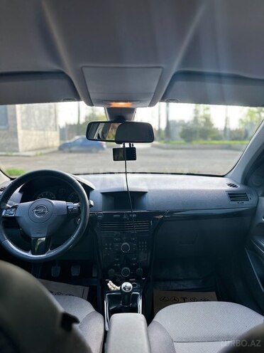 Opel Astra 2009, 346,000 km - 1.4 l - İsmayıllı