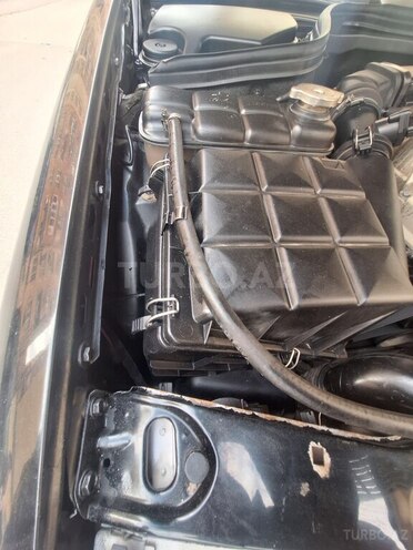 Mercedes C 200 1998, 234,563 km - 2.0 l - Bakı