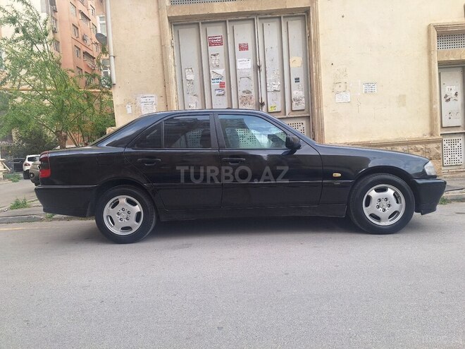 Mercedes C 200 1998, 234,563 km - 2.0 l - Bakı