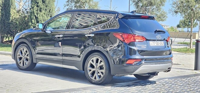 Hyundai Santa Fe-5