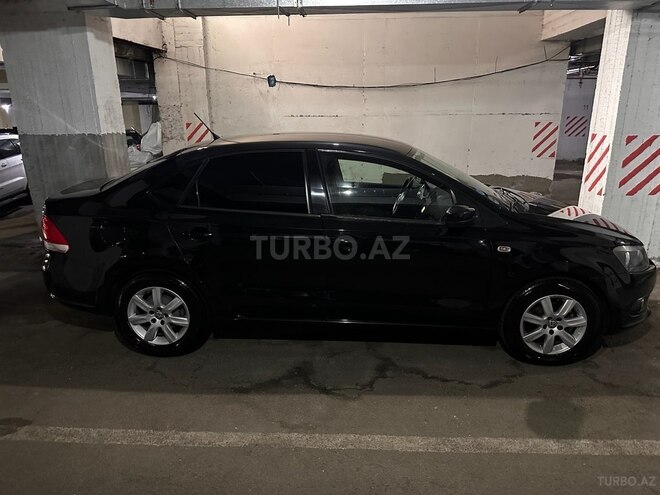 Volkswagen Polo 2015, 94,000 km - 1.6 l - Bakı