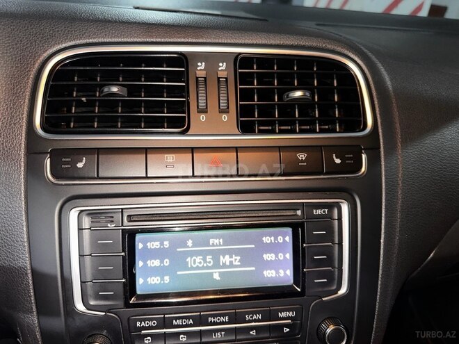 Volkswagen Polo 2015, 94,000 km - 1.6 l - Bakı