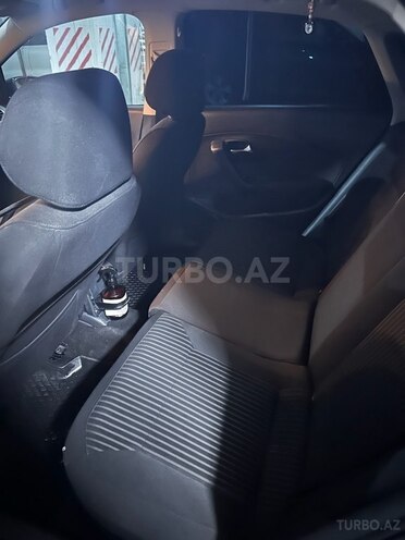 Volkswagen Polo 2015, 94,000 km - 1.6 l - Bakı