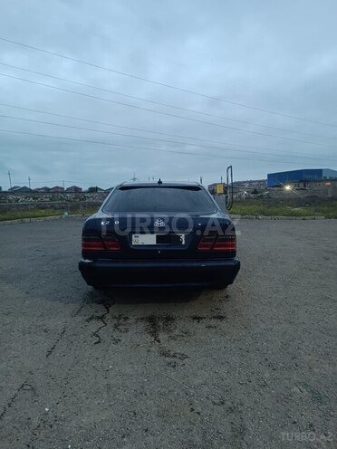 Mercedes E 200 1997, 205,000 km - 2.0 l - Bakı