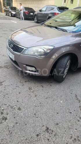 Kia Ceed 2009, 285,000 km - 1.6 л - Bakı