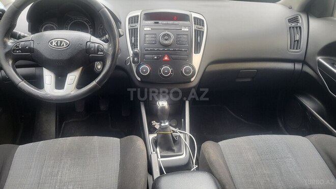 Kia Ceed 2009, 285,000 km - 1.6 л - Bakı