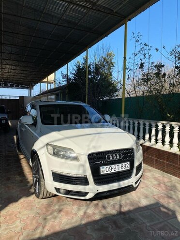 Audi Q7 2008, 282,000 km - 4.2 l - Neftçala