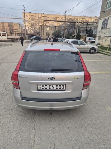 Kia Ceed 2009, 275,000 km - 1.6 л - Bakı