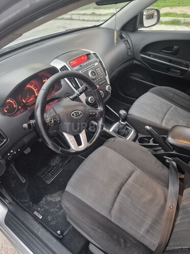 Kia Ceed 2009, 275,000 km - 1.6 л - Bakı