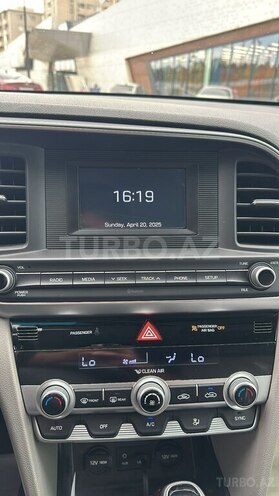 Hyundai Elantra 2019, 13,500 km - 2.0 л - Bakı