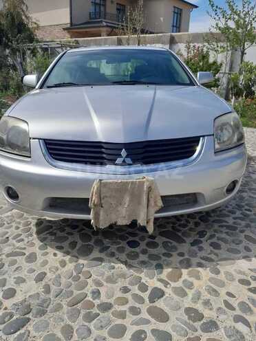 Mitsubishi Galant-1