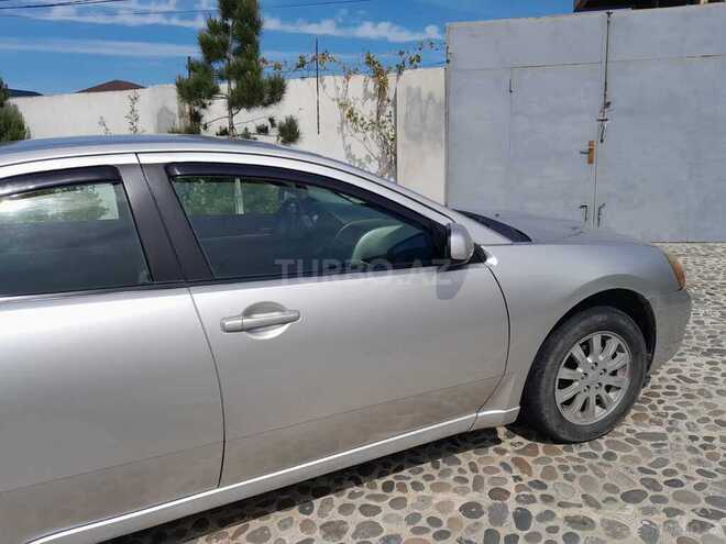 Mitsubishi Galant-5