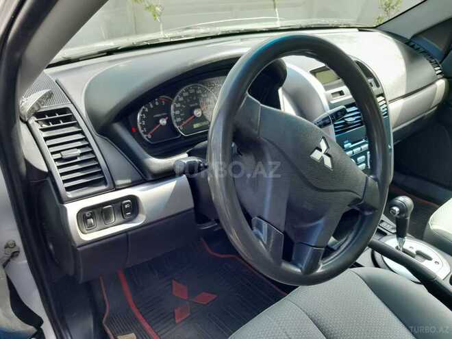 Mitsubishi Galant-12