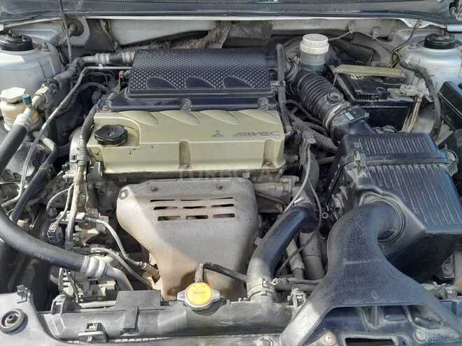 Mitsubishi Galant-6